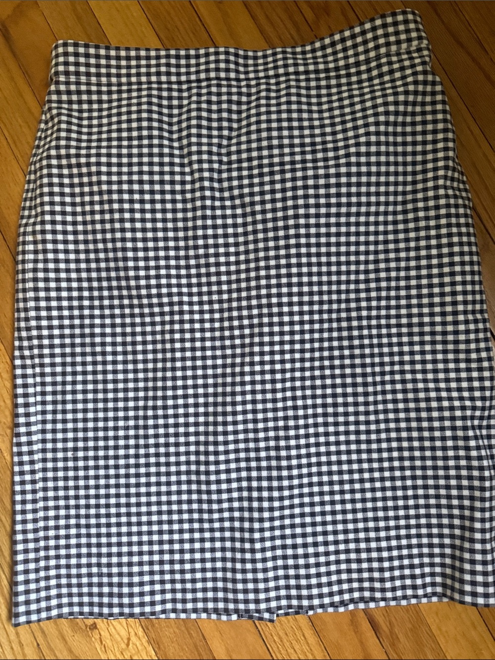 J. Crew navy blue  and White Gingham Pencil Skirt, size 8